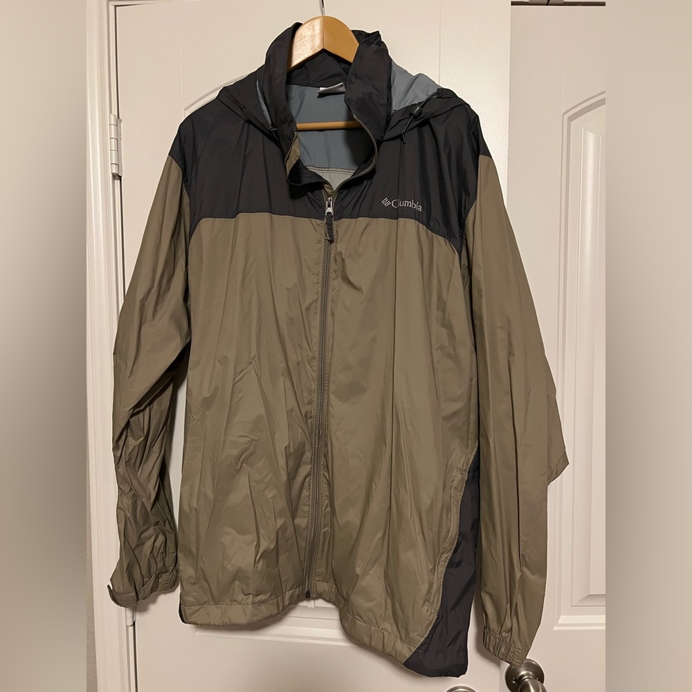Columbia Men’s XXL Hooded Rain Jacket
